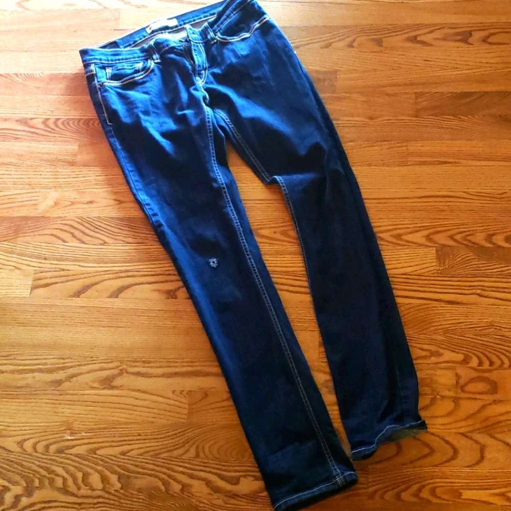 Levi's 524 too super low